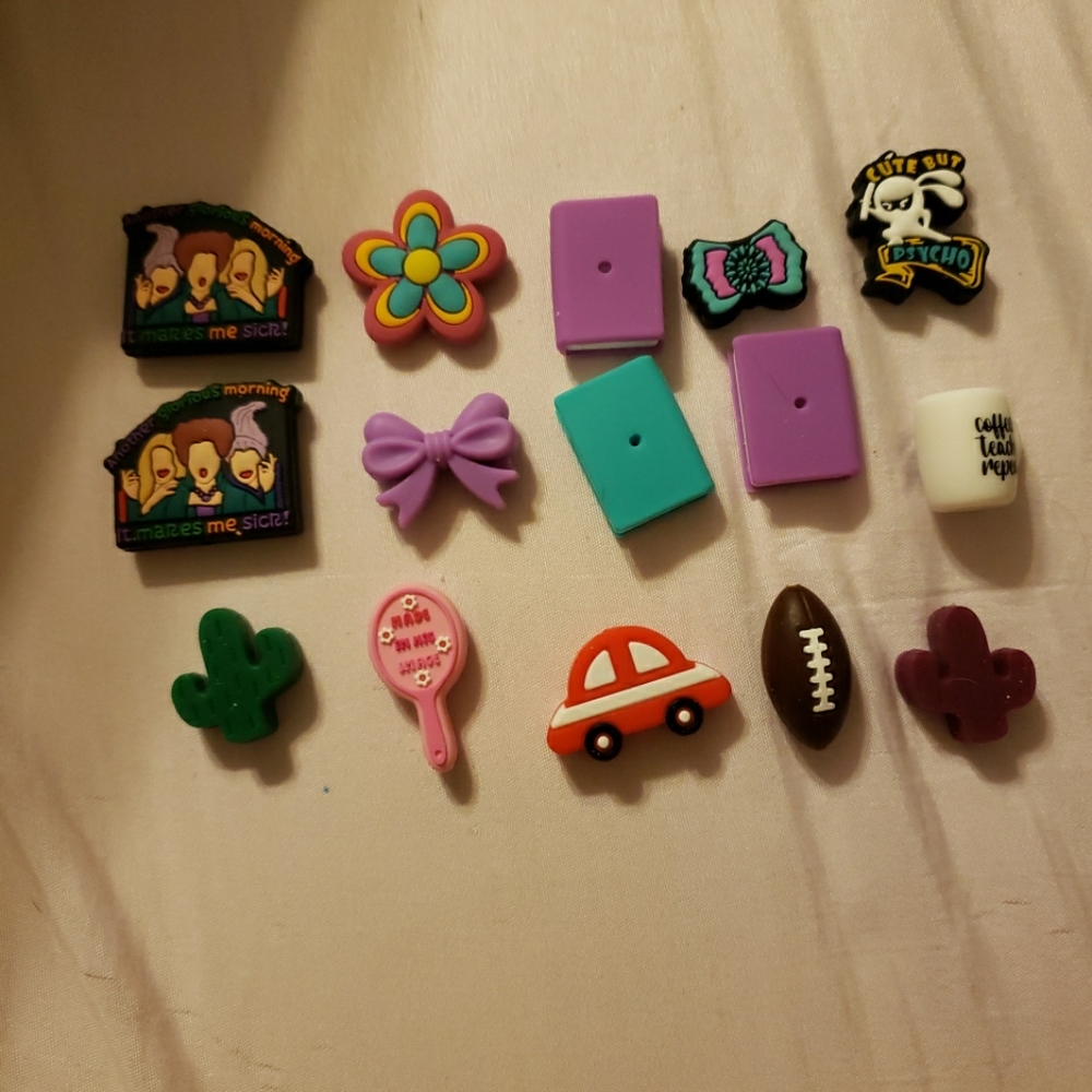 Set Of 15 Miscellaneous Focal Beads